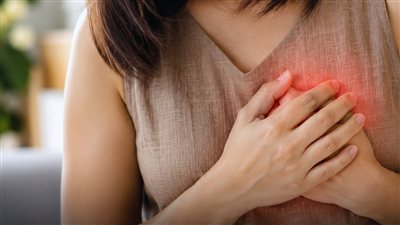 علامات مرض القلب عند النساء.. أعراض قد تختلف عن الرجال ولا ينبغي تجاهلها