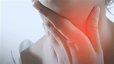 أعراض الغدة الدرقية المبكرة.. هل تختلف بين النساء والرجال؟