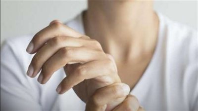 تنميل اليدين.. 5 أسباب شائعة قد لا تعرفها