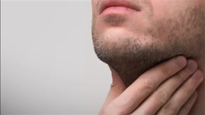 صعوبة البلع.. متى تكون علامة تحتاج إلى فحص؟