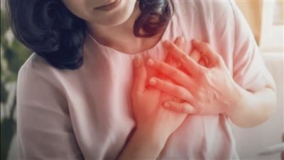 علامات مرض القلب عند النساء.. 6 أعراض غير عادية انتبهي لها