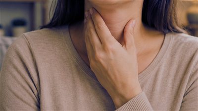 الغدة الدرقية.. 7 تغيّرات يلاحظها الجسم