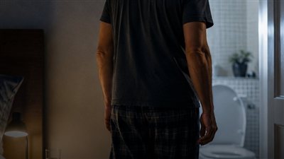تذهب إلى الحمام كثيرًا ليلًا؟