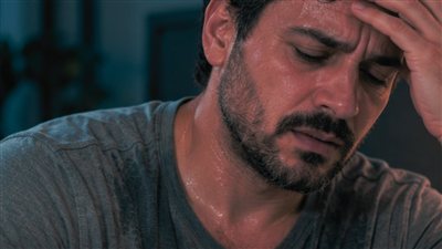 ثمانية أسباب للتعرق الليلي