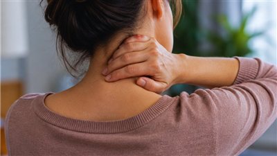 الدوخة المفاجئة وألم الرقبة ما العلاقة بينهما؟